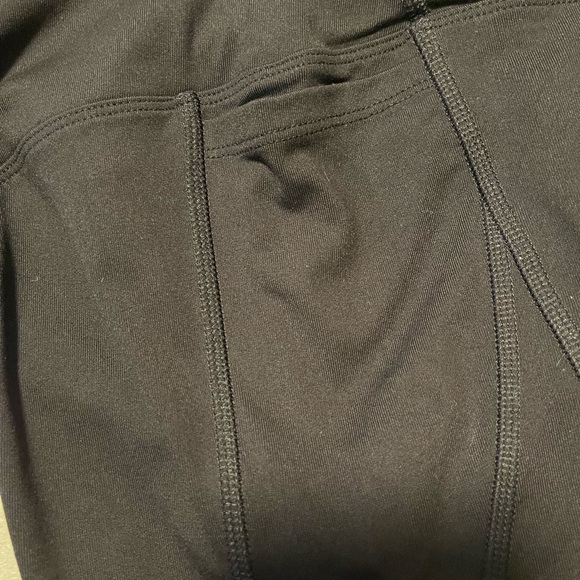 Lot of 5 pairs of VS black leggings, various styles, size medium - Picture 13 of 13